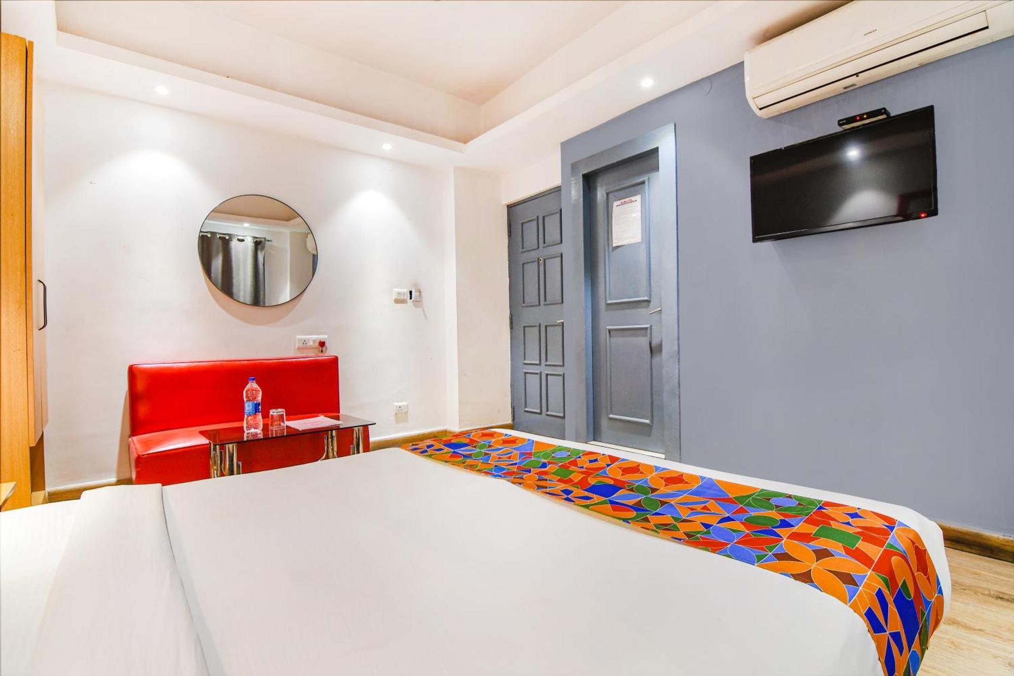 Super Townhouse Suncitel Near Kolkata Airport Dam Dam Bagian luar foto