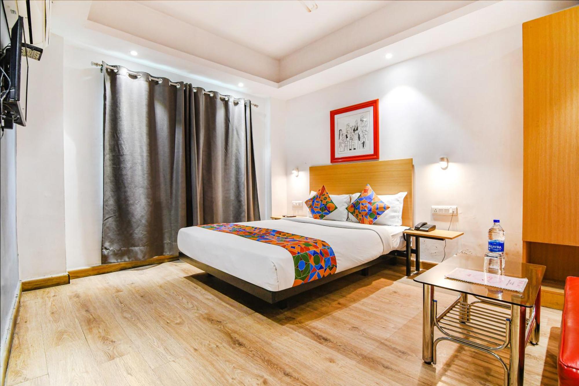 Super Townhouse Suncitel Near Kolkata Airport Dam Dam Bagian luar foto