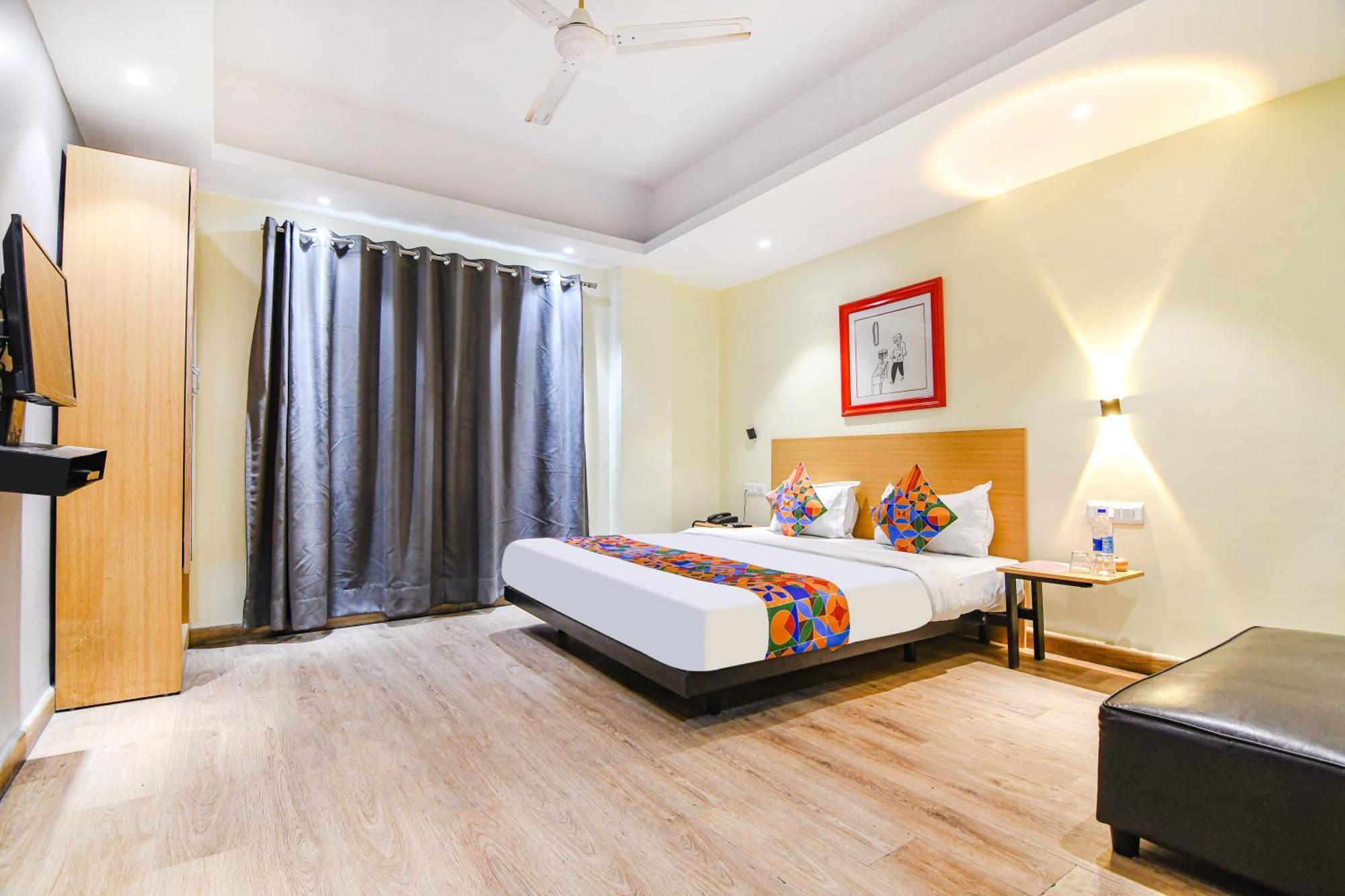 Super Townhouse Suncitel Near Kolkata Airport Dam Dam Bagian luar foto